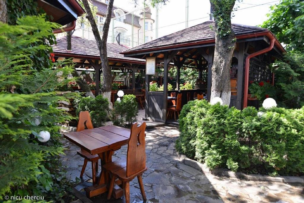 Crama Haiducilor Cluj-Napoca Exteriör bild